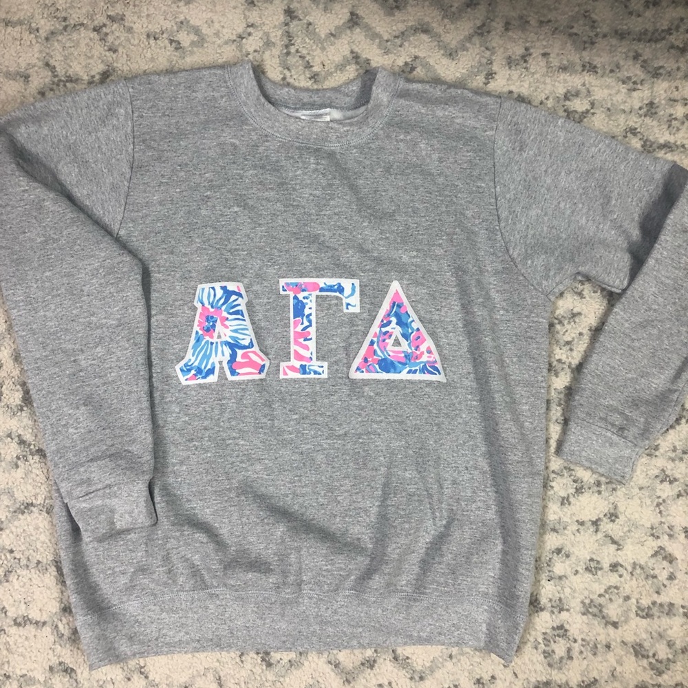 Alpha Gamma Delta gray sweatshirt medium